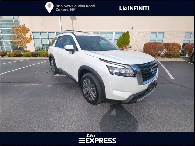 2023 Nissan Pathfinder SL