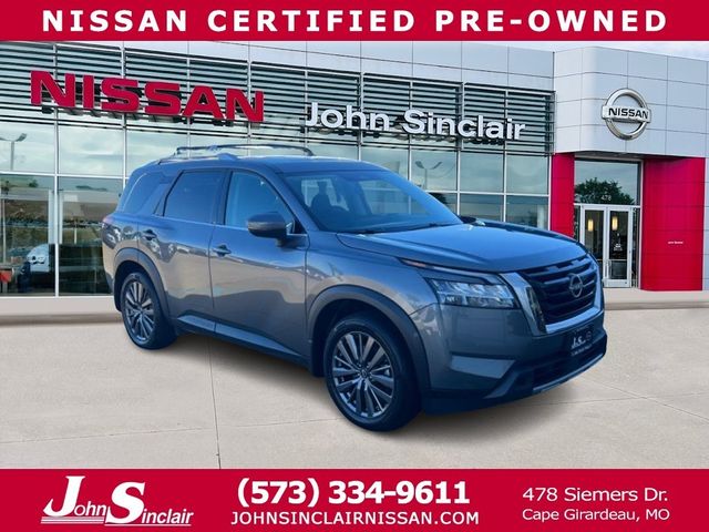 2023 Nissan Pathfinder SL