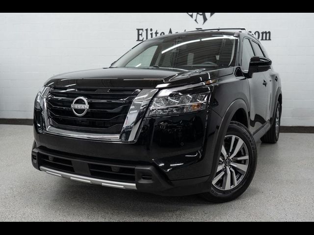 2023 Nissan Pathfinder SL