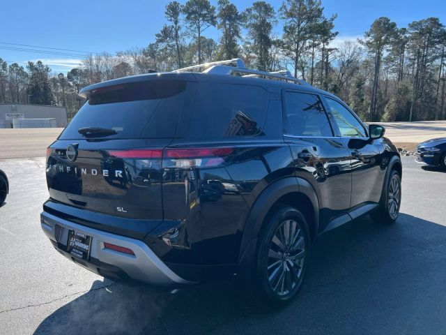 2023 Nissan Pathfinder SL