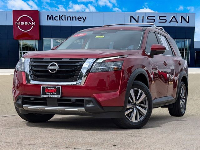 2023 Nissan Pathfinder SL