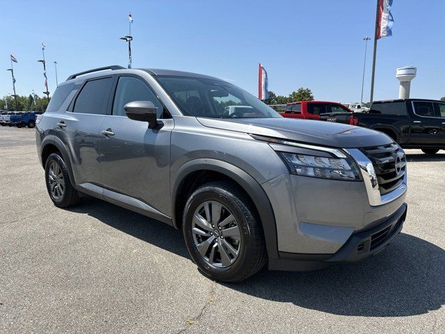 2023 Nissan Pathfinder SV