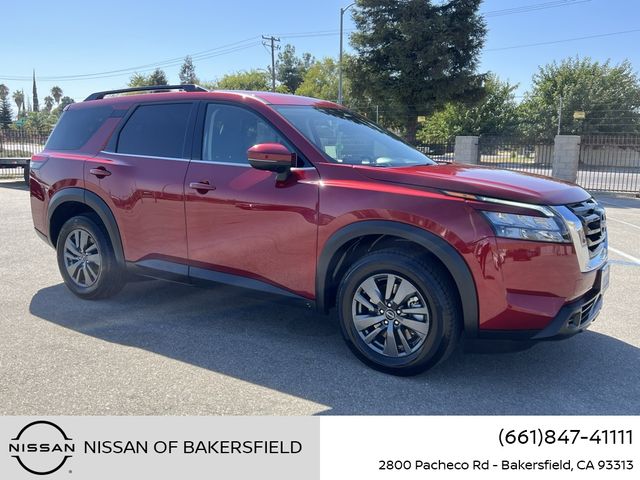 2023 Nissan Pathfinder SV