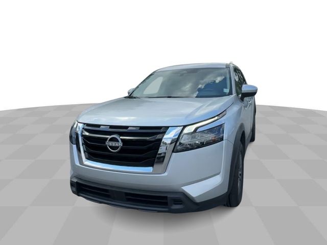 2023 Nissan Pathfinder SV