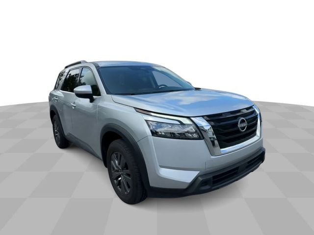 2023 Nissan Pathfinder SV