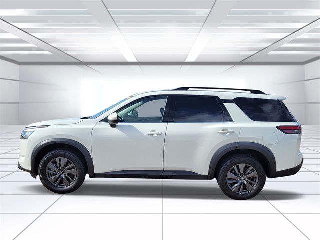 2023 Nissan Pathfinder SV