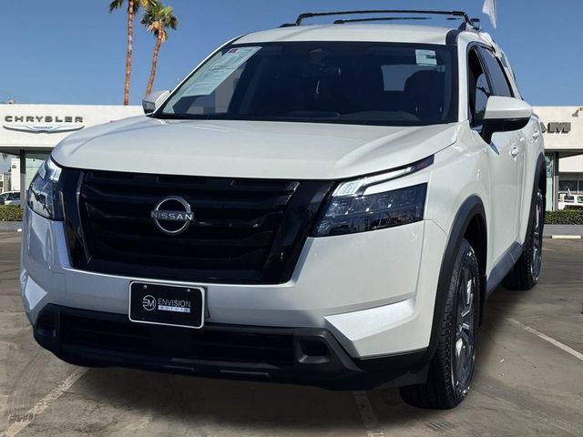 2023 Nissan Pathfinder SV