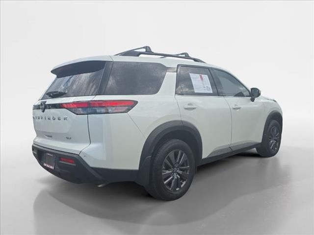 2023 Nissan Pathfinder SV