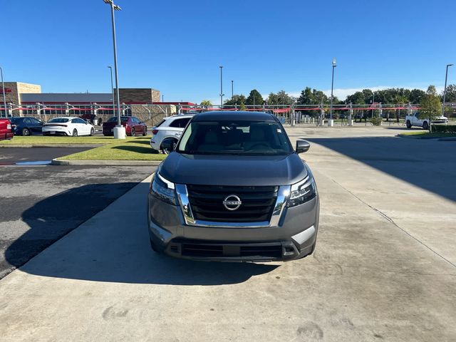 2023 Nissan Pathfinder SV