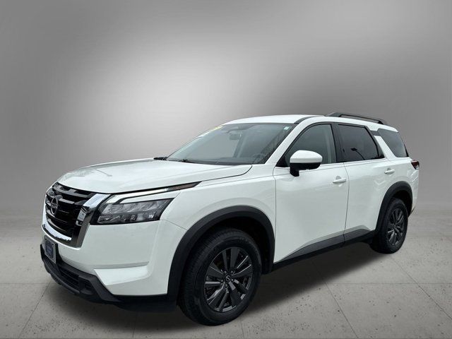 2023 Nissan Pathfinder SV