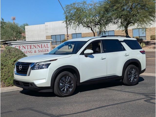 2023 Nissan Pathfinder SV