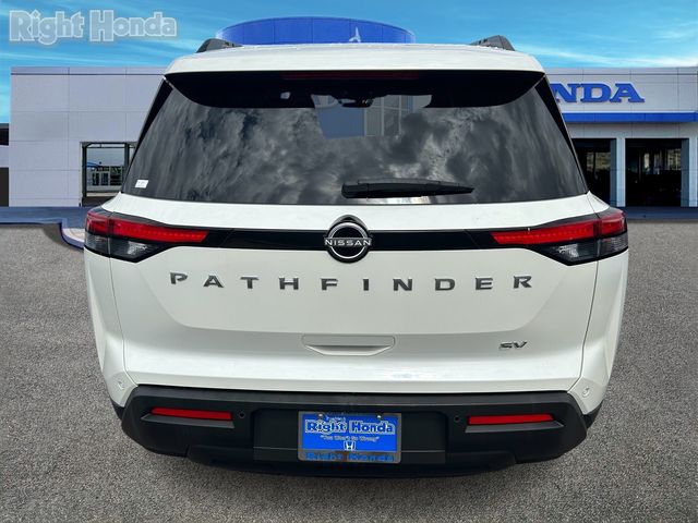 2023 Nissan Pathfinder SV