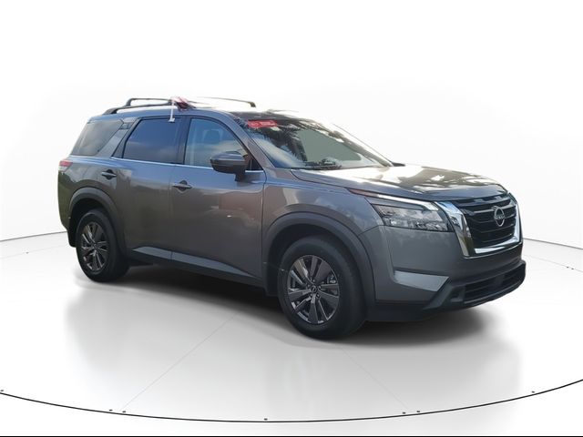 2023 Nissan Pathfinder SV