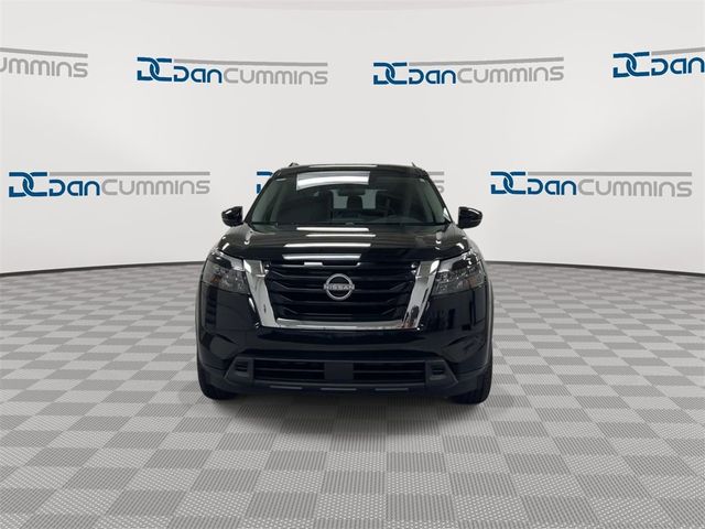 2023 Nissan Pathfinder SV