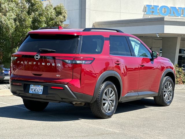 2023 Nissan Pathfinder SV