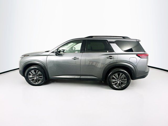 2023 Nissan Pathfinder SV