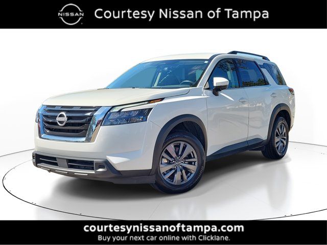 2023 Nissan Pathfinder SV