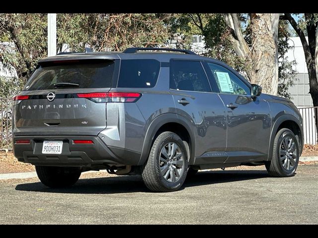 2023 Nissan Pathfinder SV