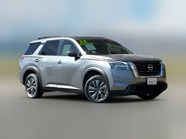 2023 Nissan Pathfinder SV