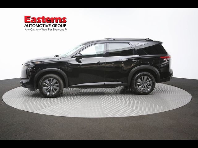 2023 Nissan Pathfinder SV