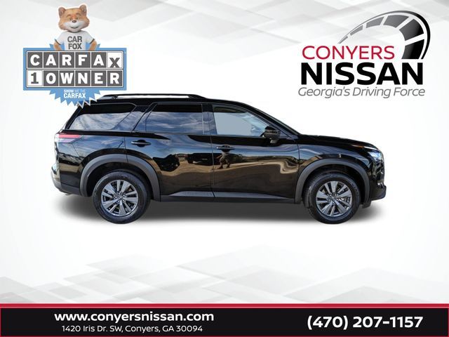 2023 Nissan Pathfinder SV