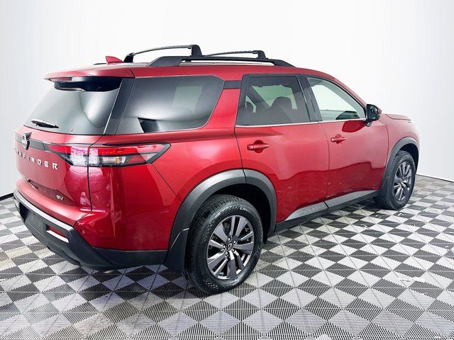 2023 Nissan Pathfinder SV