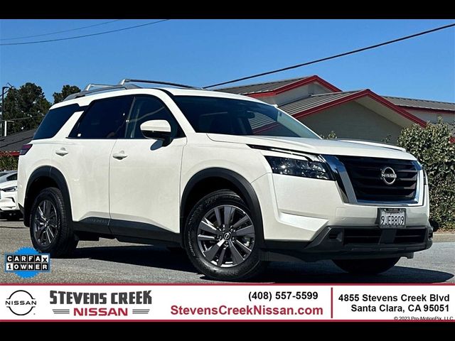 2023 Nissan Pathfinder SV