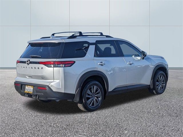 2023 Nissan Pathfinder SV