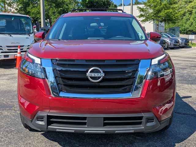 2023 Nissan Pathfinder SV