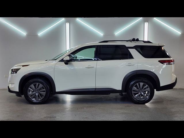 2023 Nissan Pathfinder SV