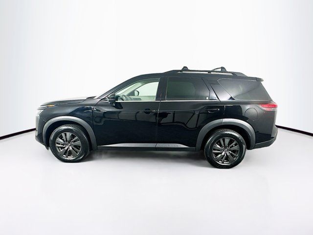 2023 Nissan Pathfinder SV