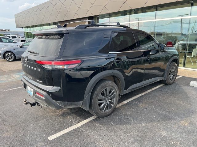 2023 Nissan Pathfinder SV