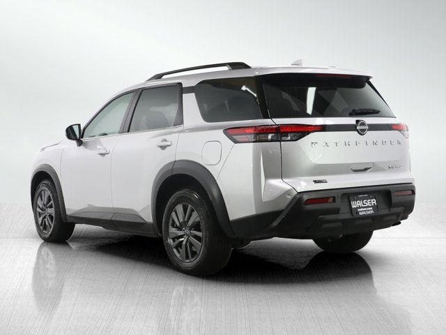 2023 Nissan Pathfinder SV