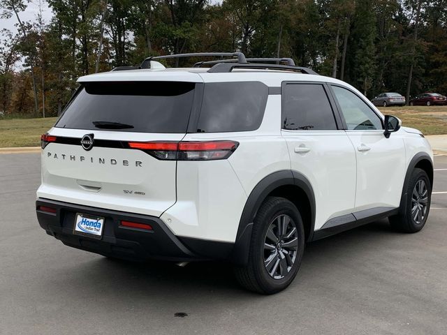 2023 Nissan Pathfinder SV