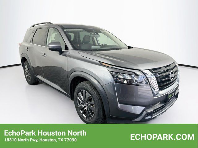 2023 Nissan Pathfinder SV