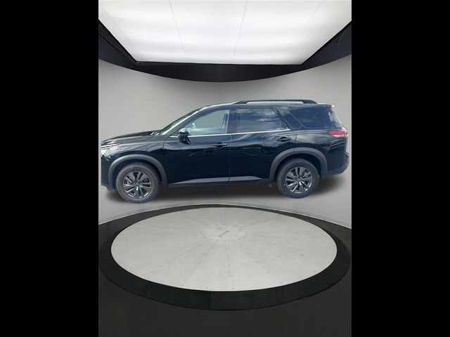 2023 Nissan Pathfinder SV