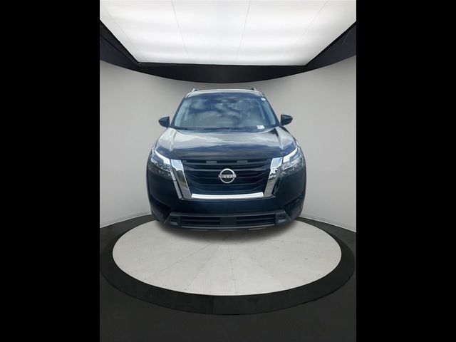 2023 Nissan Pathfinder SV