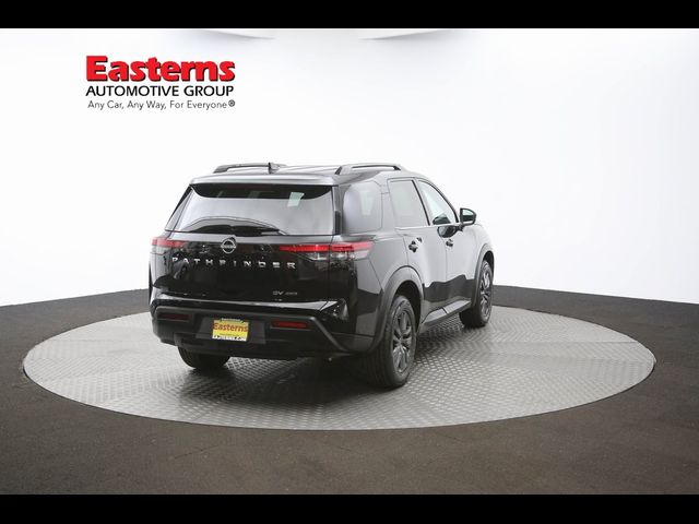 2023 Nissan Pathfinder SV