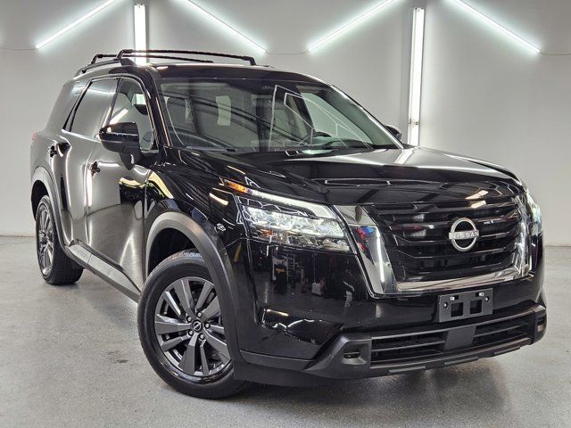 2023 Nissan Pathfinder SV