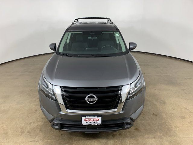 2023 Nissan Pathfinder SV