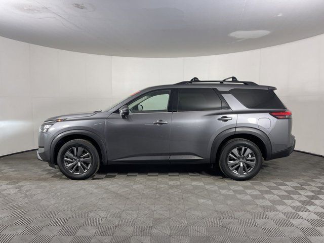 2023 Nissan Pathfinder SV