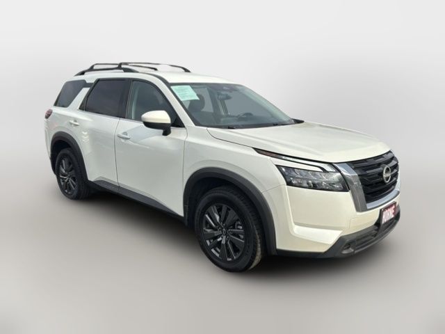 2023 Nissan Pathfinder SV