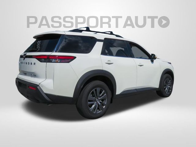 2023 Nissan Pathfinder SV