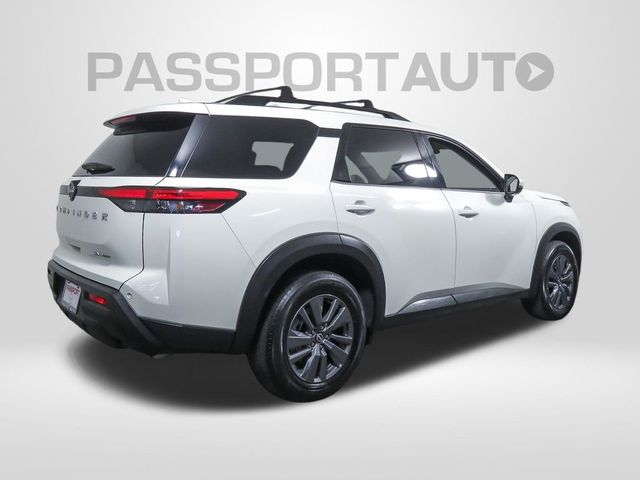 2023 Nissan Pathfinder SV