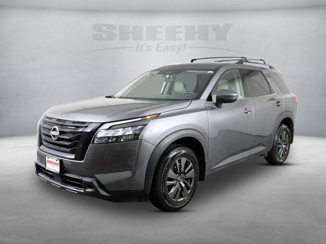 2023 Nissan Pathfinder SV