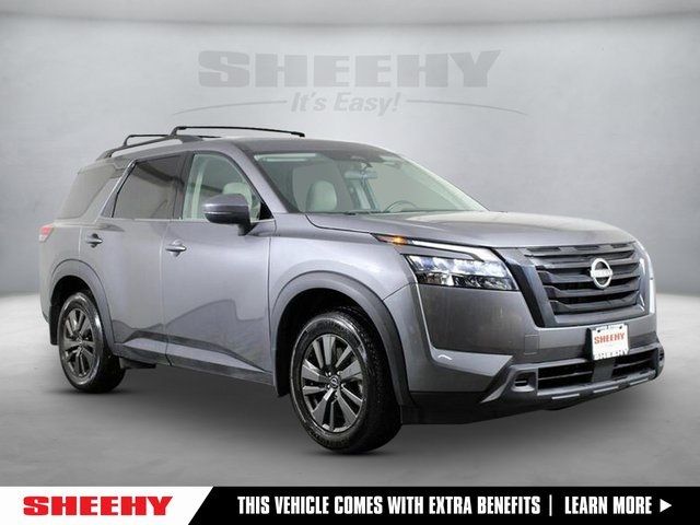 2023 Nissan Pathfinder SV