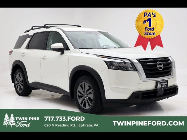 2023 Nissan Pathfinder SV