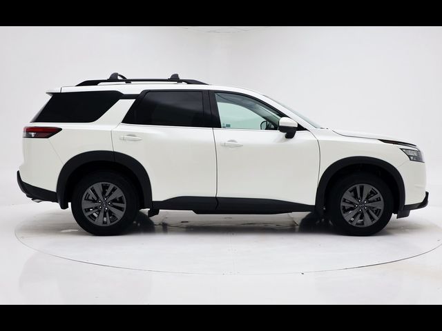 2023 Nissan Pathfinder SV