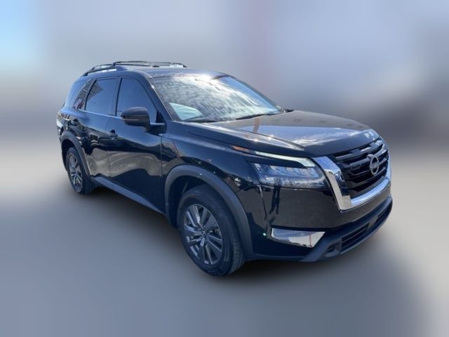 2023 Nissan Pathfinder SV