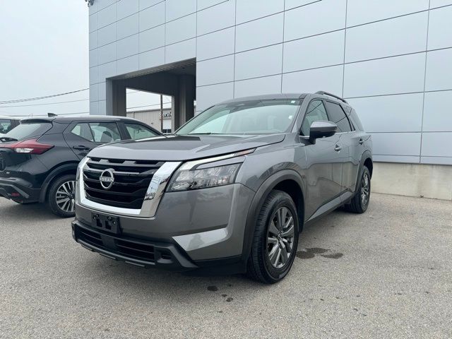 2023 Nissan Pathfinder SV